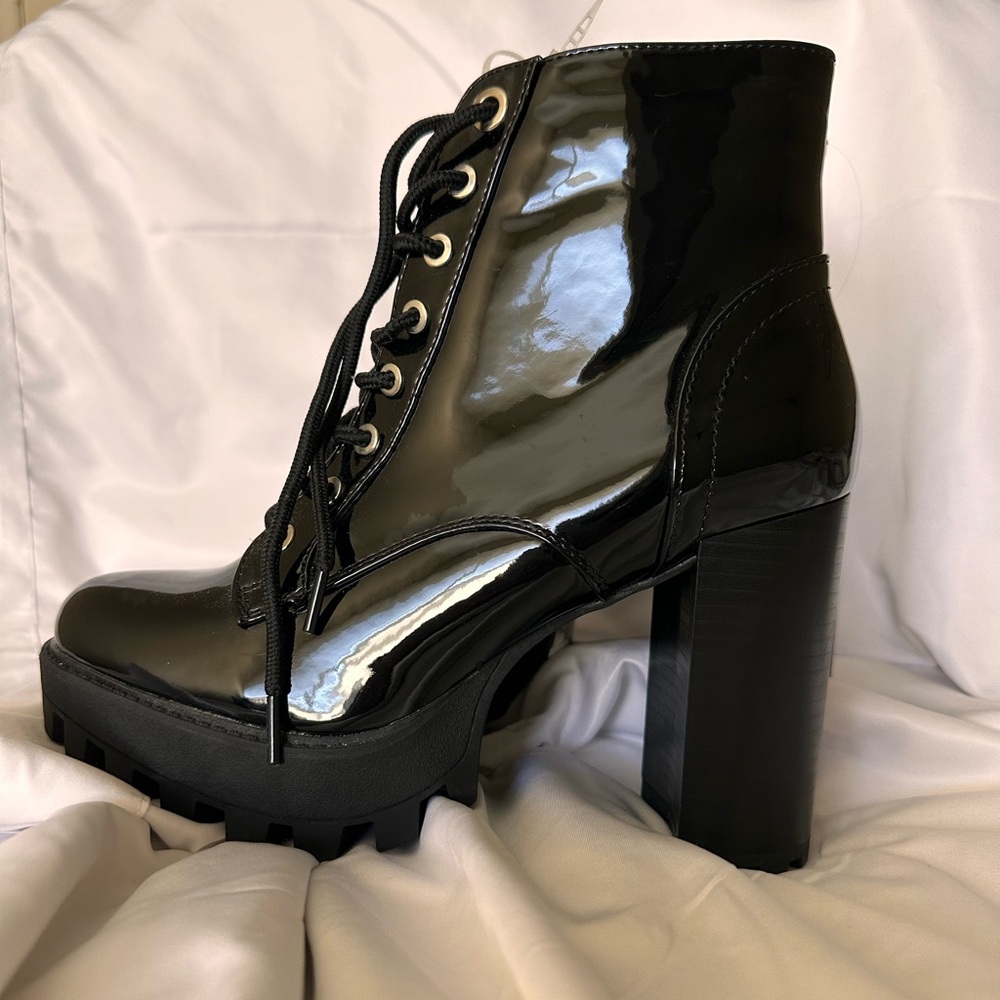 New Lace Up Block Heel Platform Ankle Boot - image 1